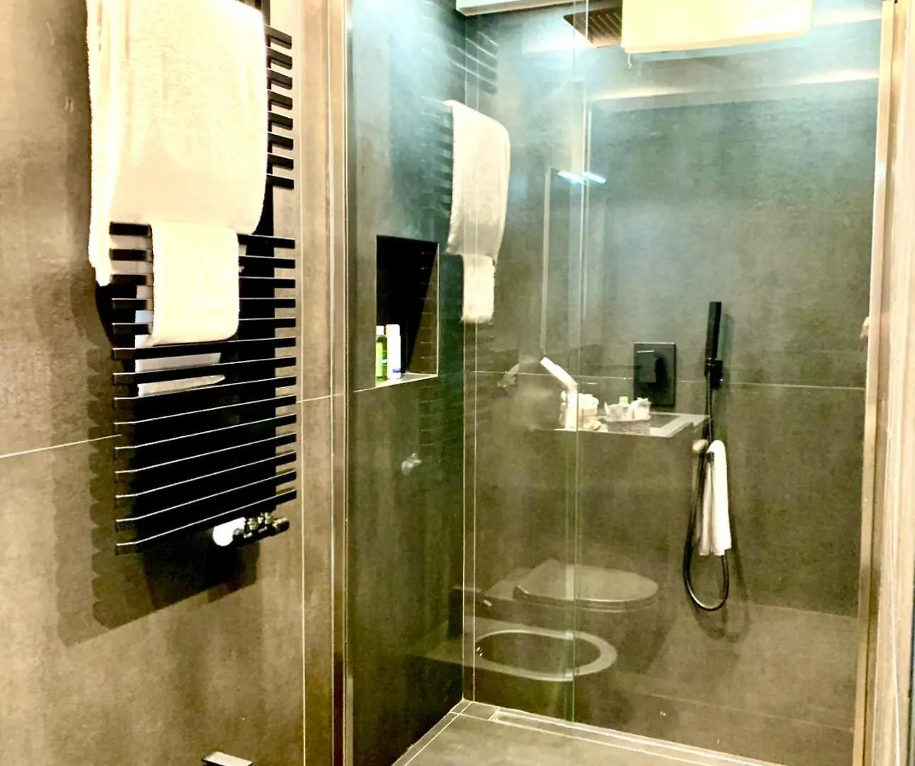 Apartment Buonarroti Art Home. Luxury And History At Home Rome